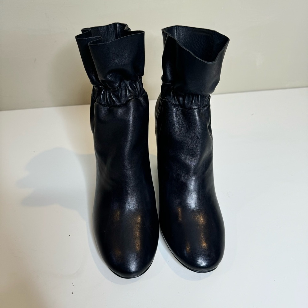 Botkier New York Rylie Leather Booties black leather size 8